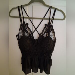 Lulumari Black Textured Top